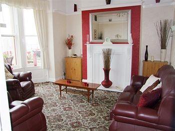 Guest house Miricia Scarborough
